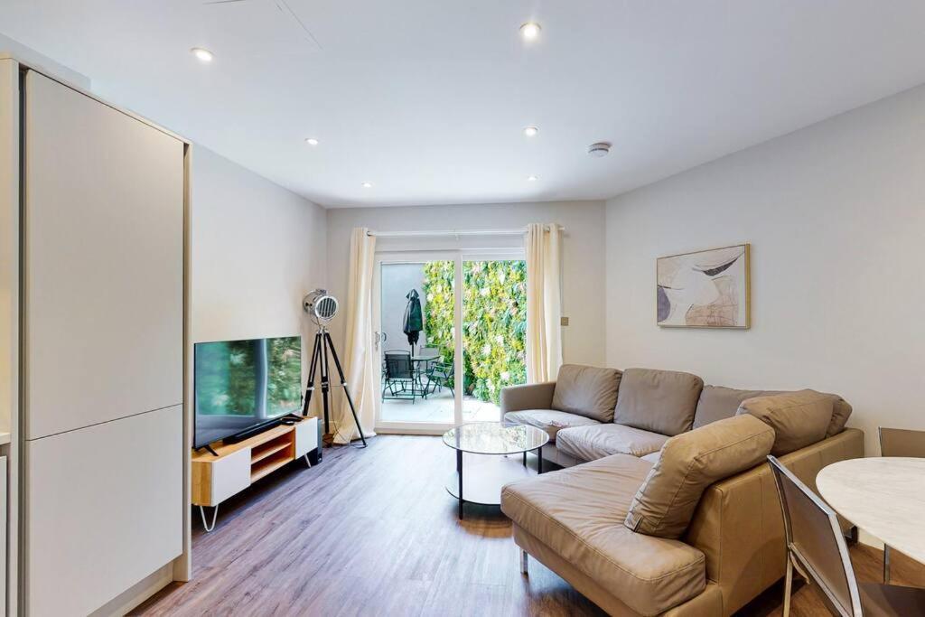 Elegant 2Bed Flat 10Min To Wimbledon Tennis Courts Londres Exterior foto